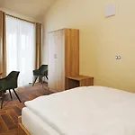 Dymník Hotel