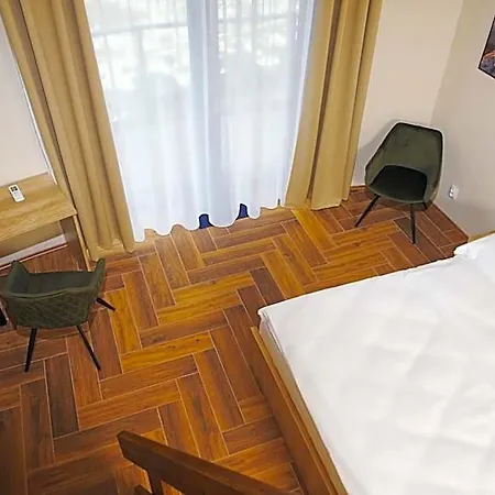 Dymnik Hotel