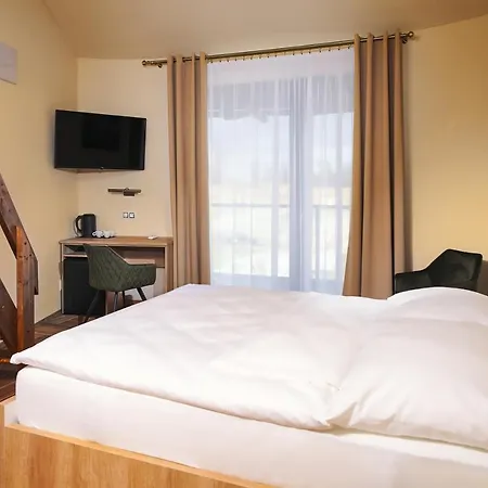 Dymník Hotel